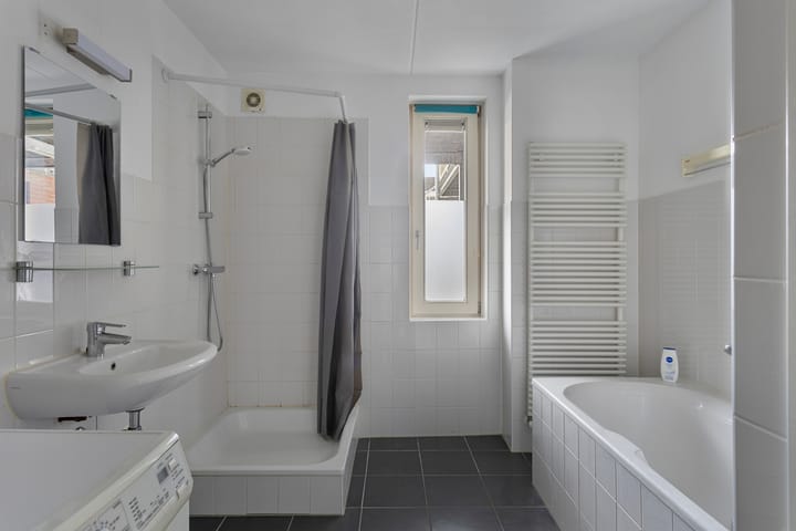 Foto 21 van Helenastraat 2-K