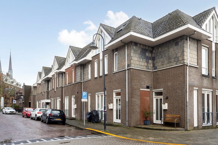 Foto 26 van Helenastraat 2-K