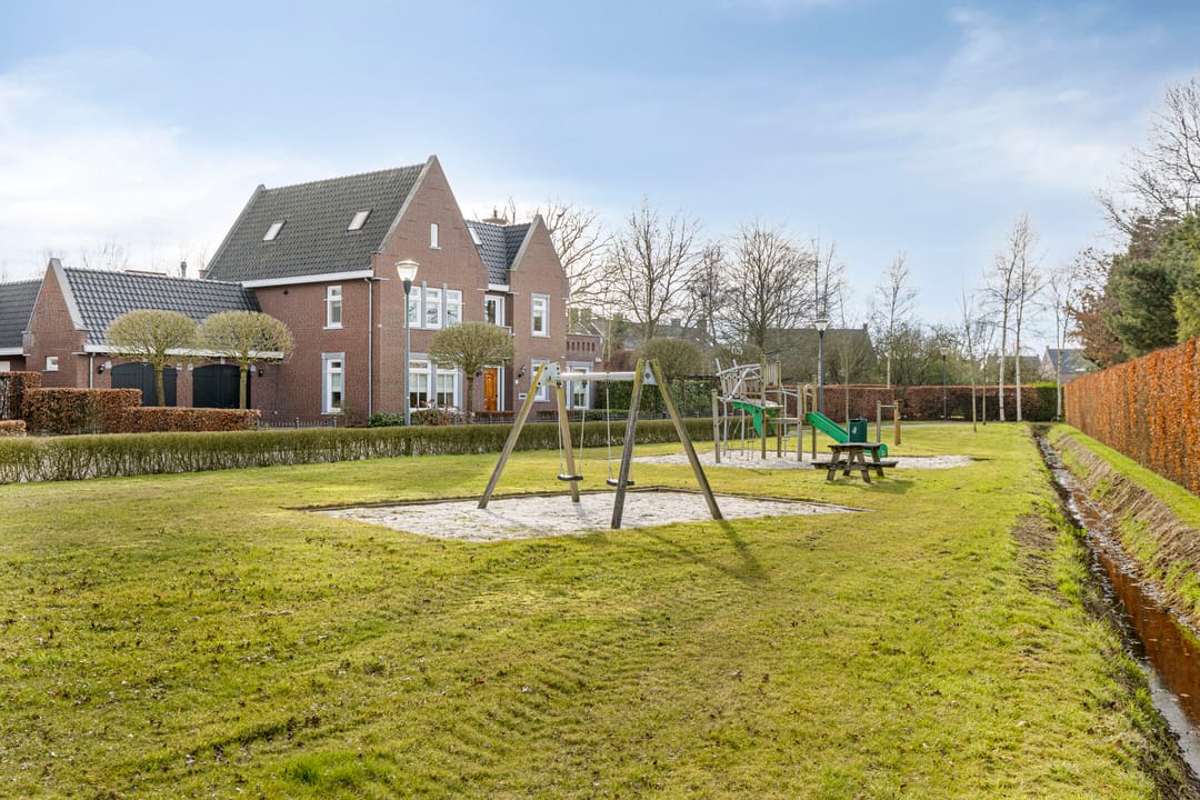 Photo 13 of Jan van Amstelstraat 17