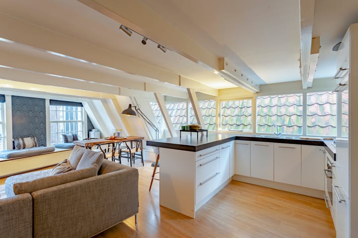 Foto 19 van Klokhuisplein 6