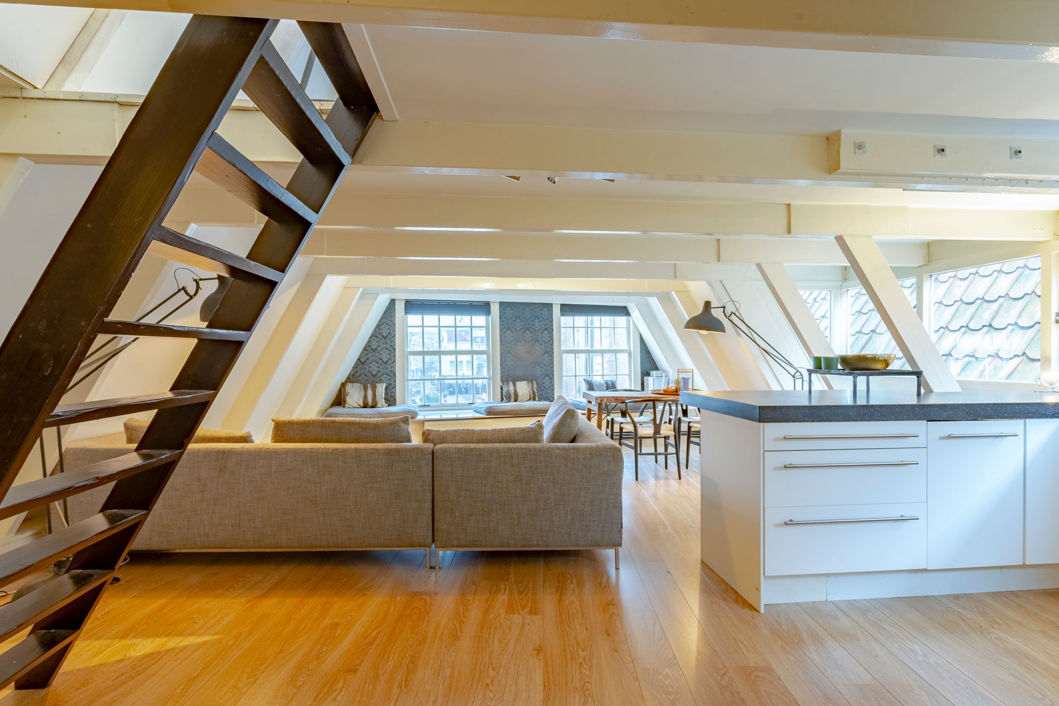 Photo 6 of Klokhuisplein 6