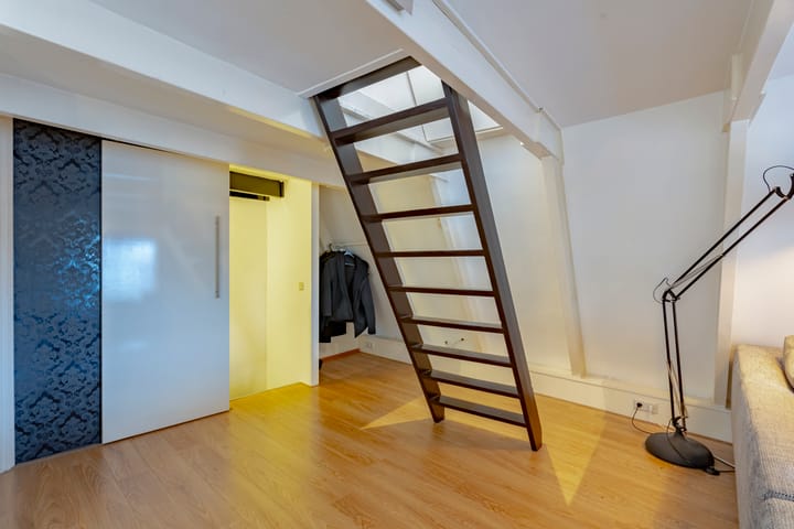 Foto 24 van Klokhuisplein 6