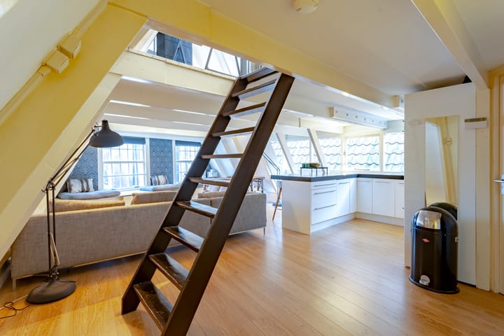 Foto 22 van Klokhuisplein 6