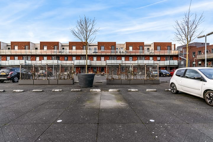 Foto 32 van Haroekoeplein 43