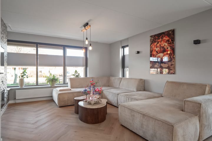 Foto 2 van Mering 101