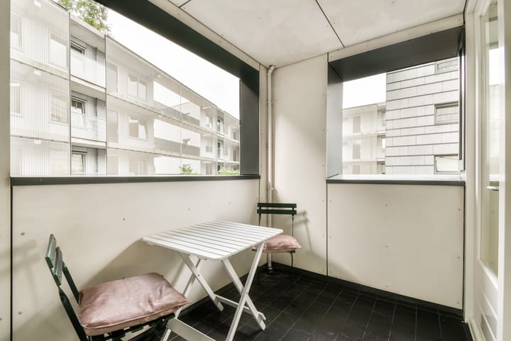 Photo 11 of Westerdok 210