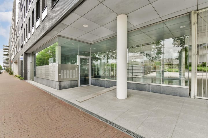 Photo 14 of Westerdok 210