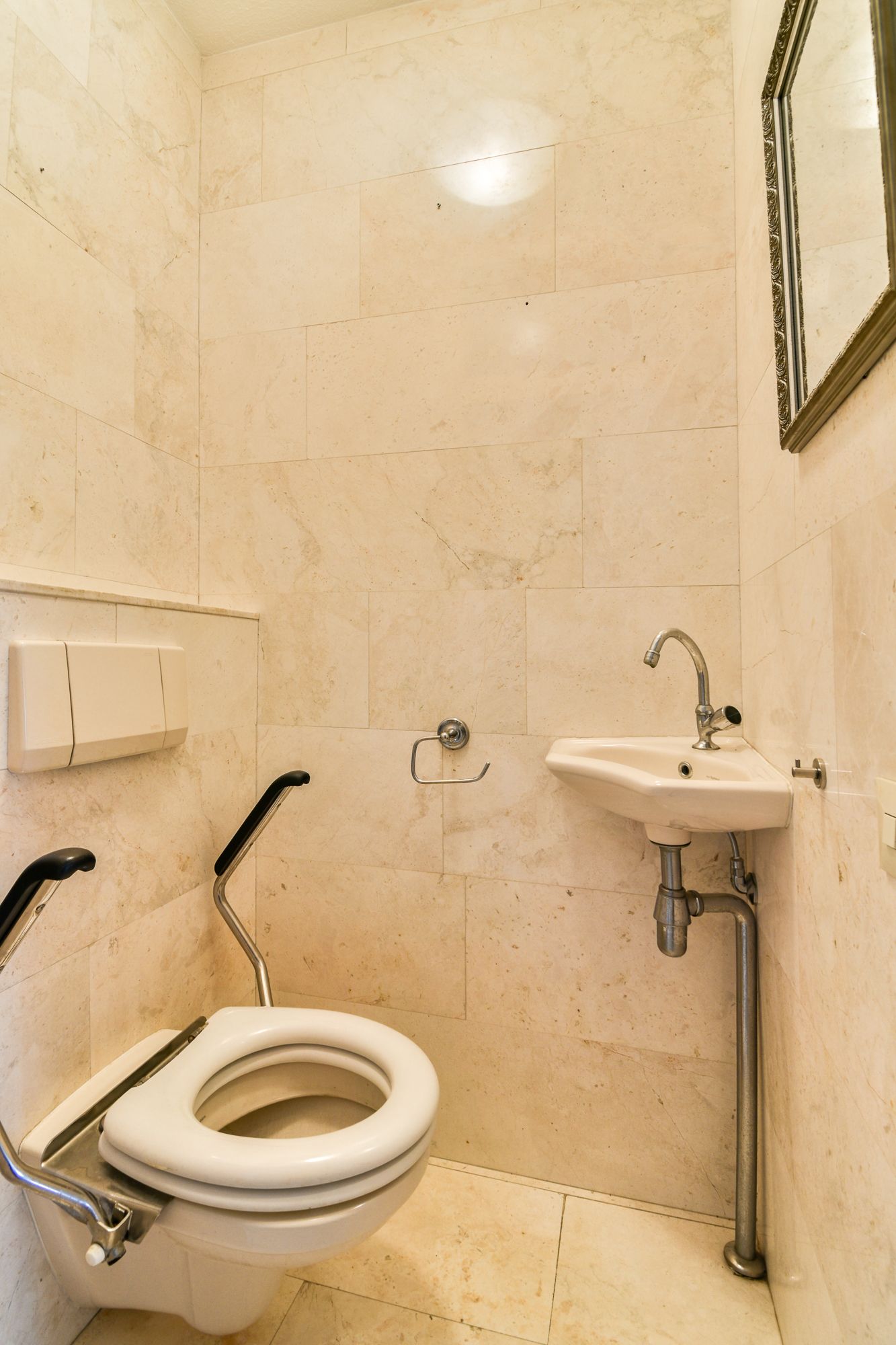 Photo 30 of Doornenburg 103