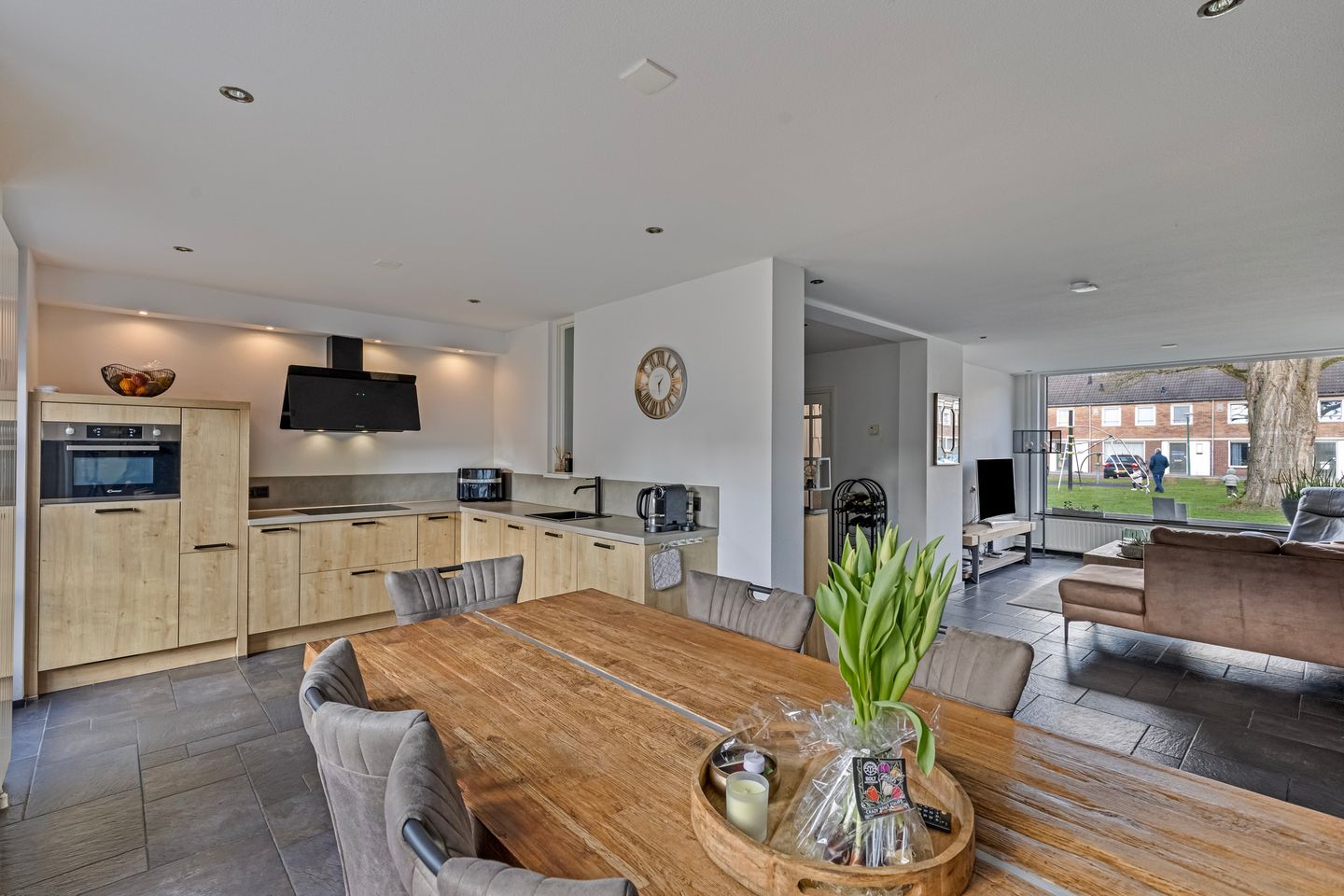 Photo 4 of Frederik Hendrikpark 25