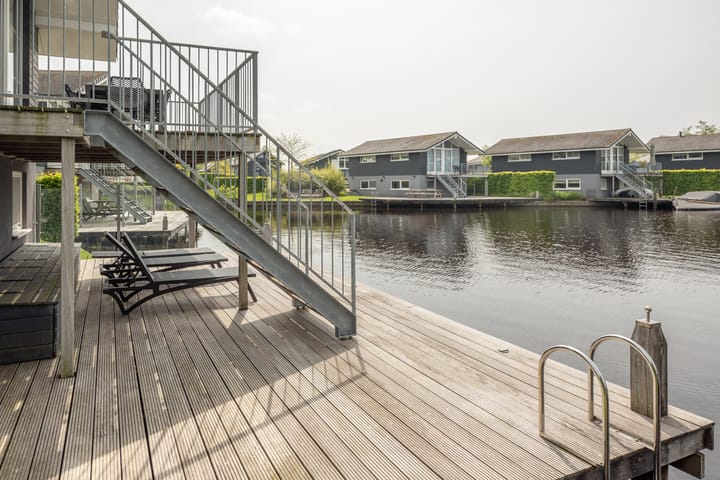 Photo 23 of Jongebuorren 37