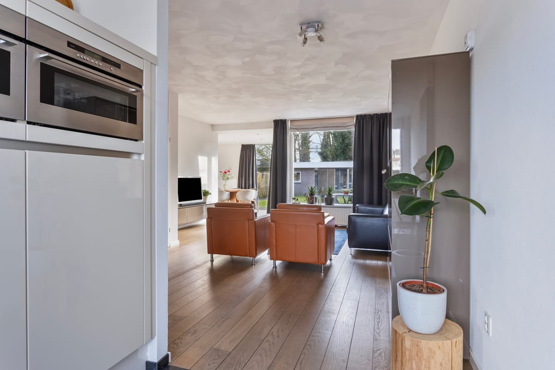 Photo 11 of Eikenstraat 27