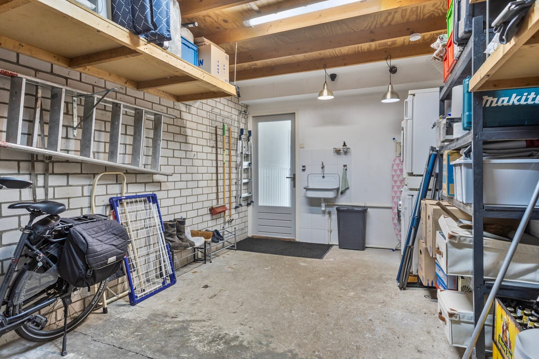 Photo 17 of Eikenstraat 27