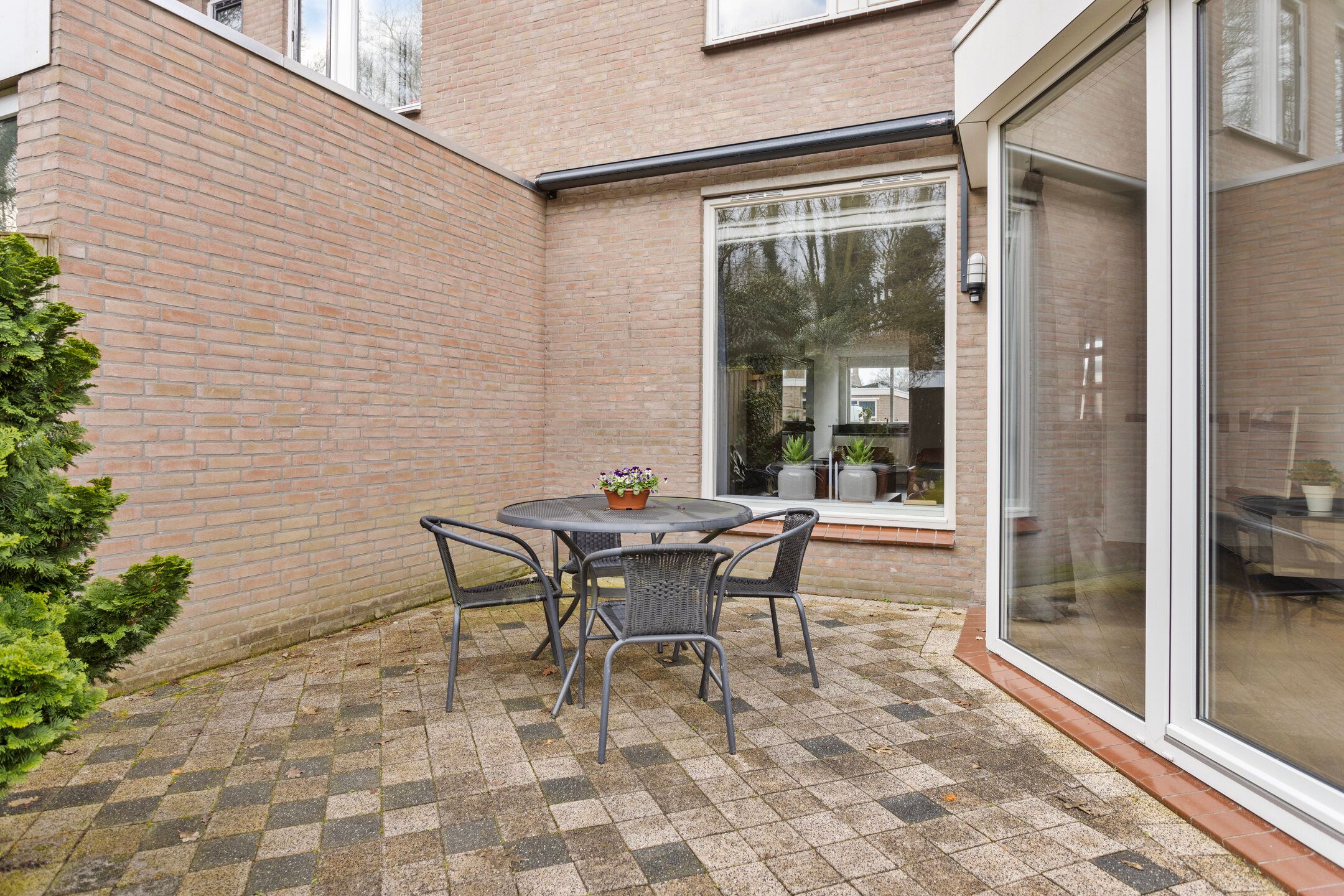 Photo 42 of Eikenstraat 27