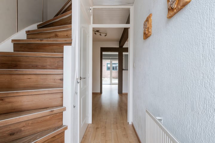 Photo 10 of Dr. Poelsstraat 27