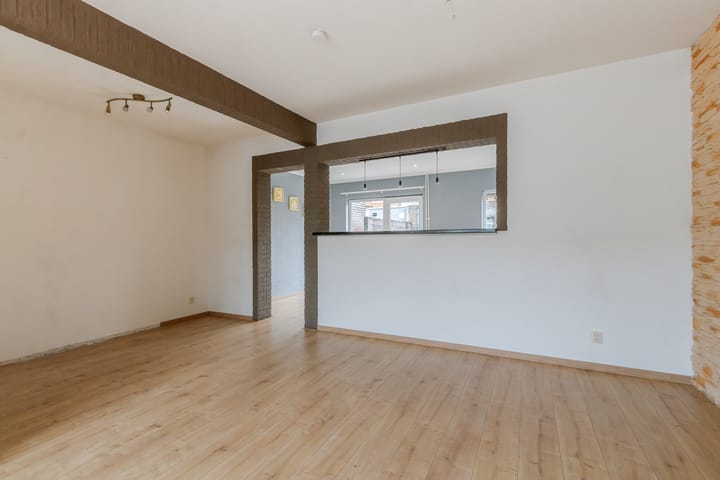 Photo 17 of Dr. Poelsstraat 27