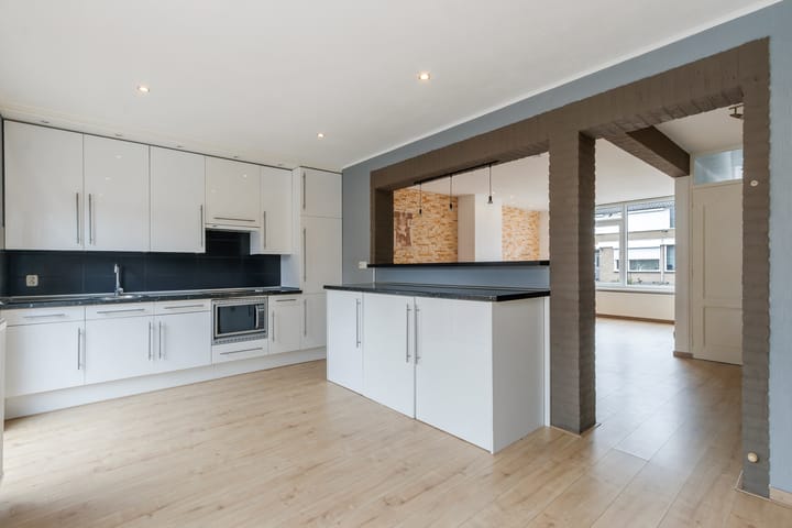 Photo 19 of Dr. Poelsstraat 27