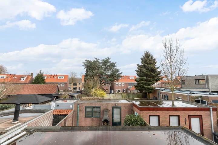 Photo 28 of Dr. Poelsstraat 27