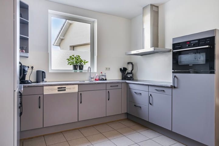 Foto 13 van van den Bogaardweg 3