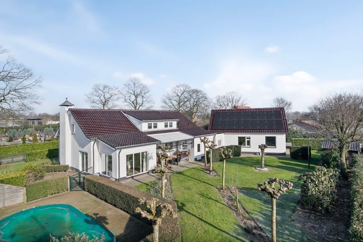 Foto 32 van van den Bogaardweg 3