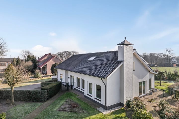 Foto 33 van van den Bogaardweg 3