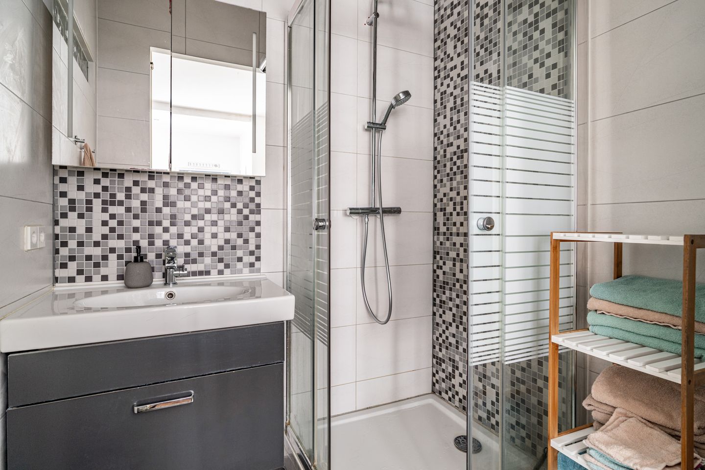 Foto 25 van Korbootstraat 3-E