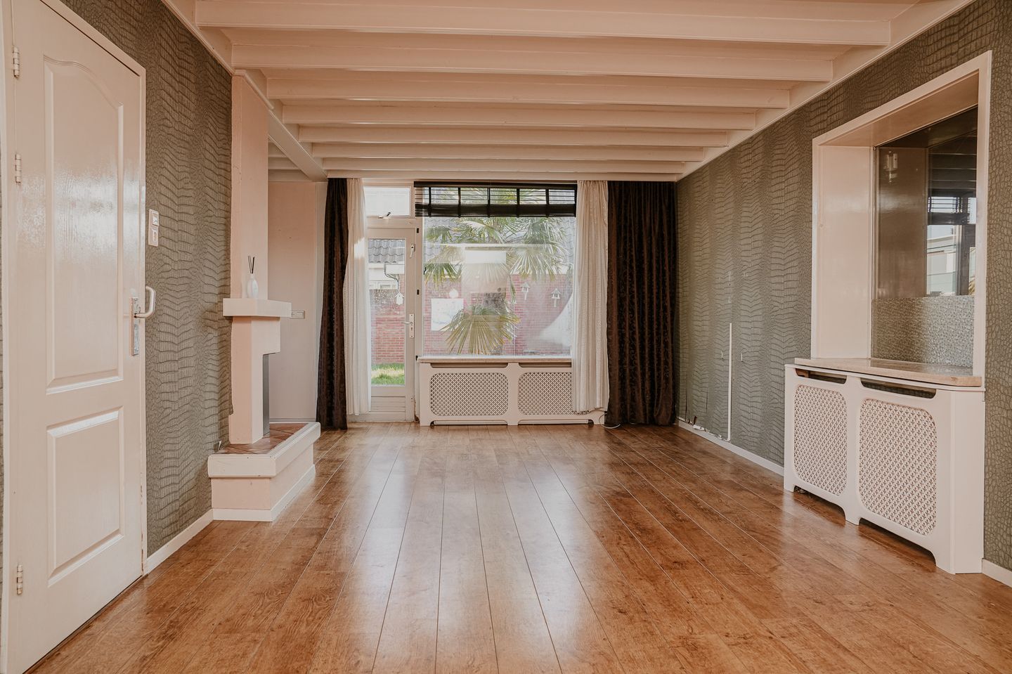 Photo 4 of Julianastraat 18