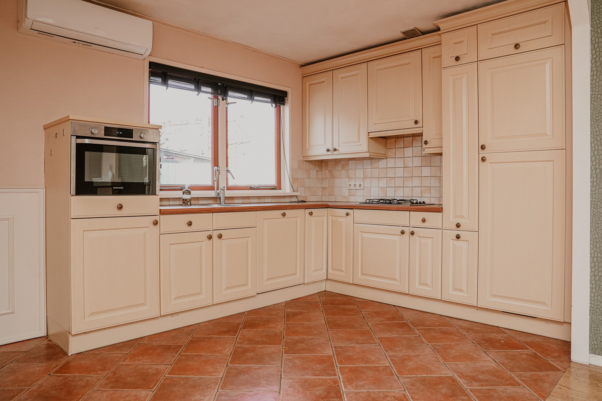 Photo 9 of Julianastraat 18