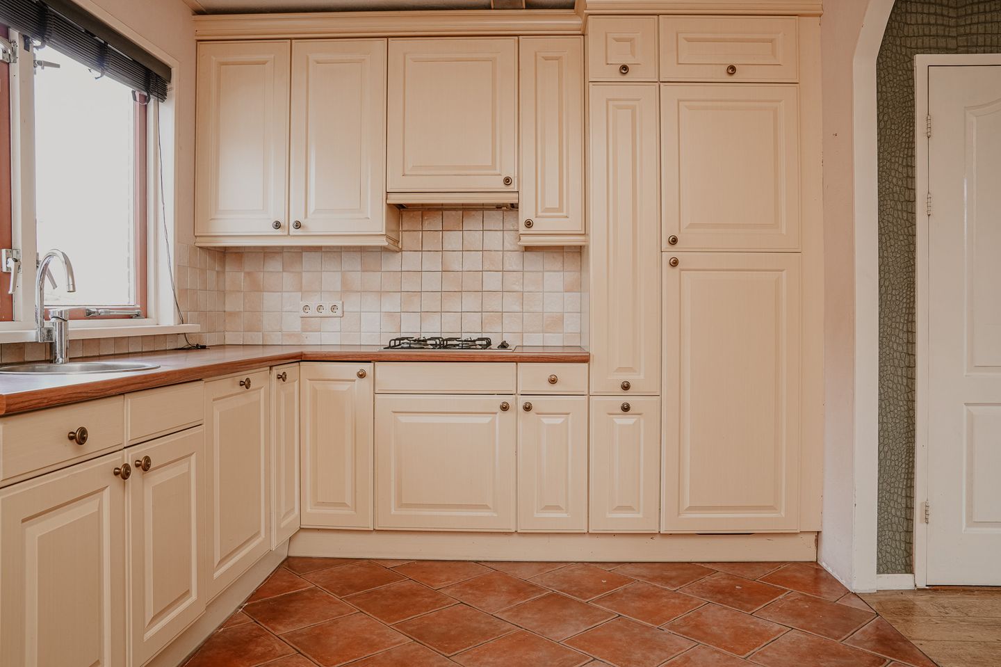 Photo 10 of Julianastraat 18