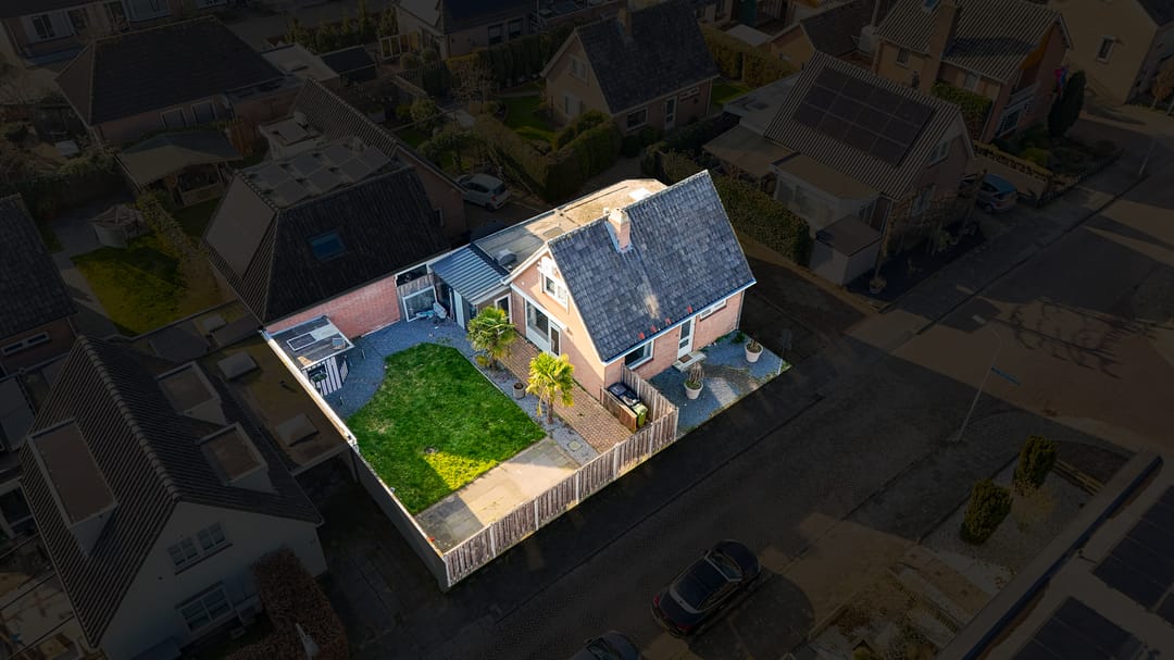 Photo 22 of Julianastraat 18