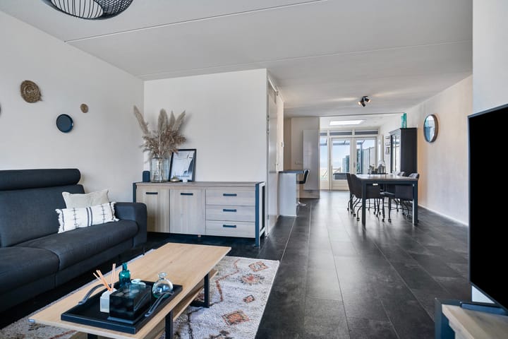 Photo 11 of Donkershoekstraat 21