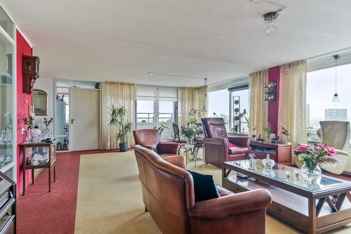 Foto 2 van Julianahof 374