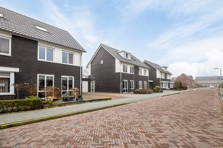 Foto 22 van Smaragdstraat 65