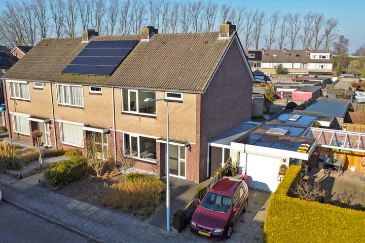 Foto 37 van Populierstraat 2