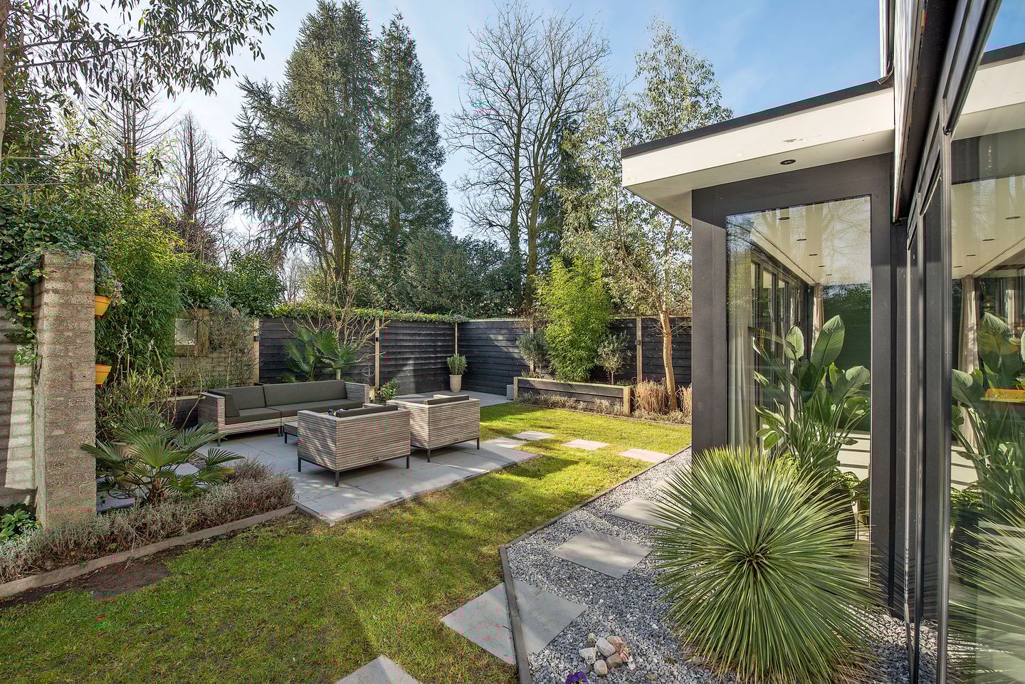 Photo 4 of Elderinkstraat 1