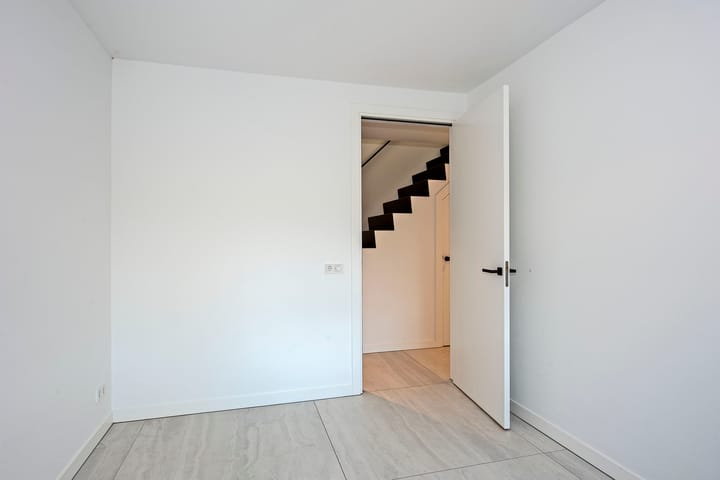 Foto 10 van Elderinkstraat 1