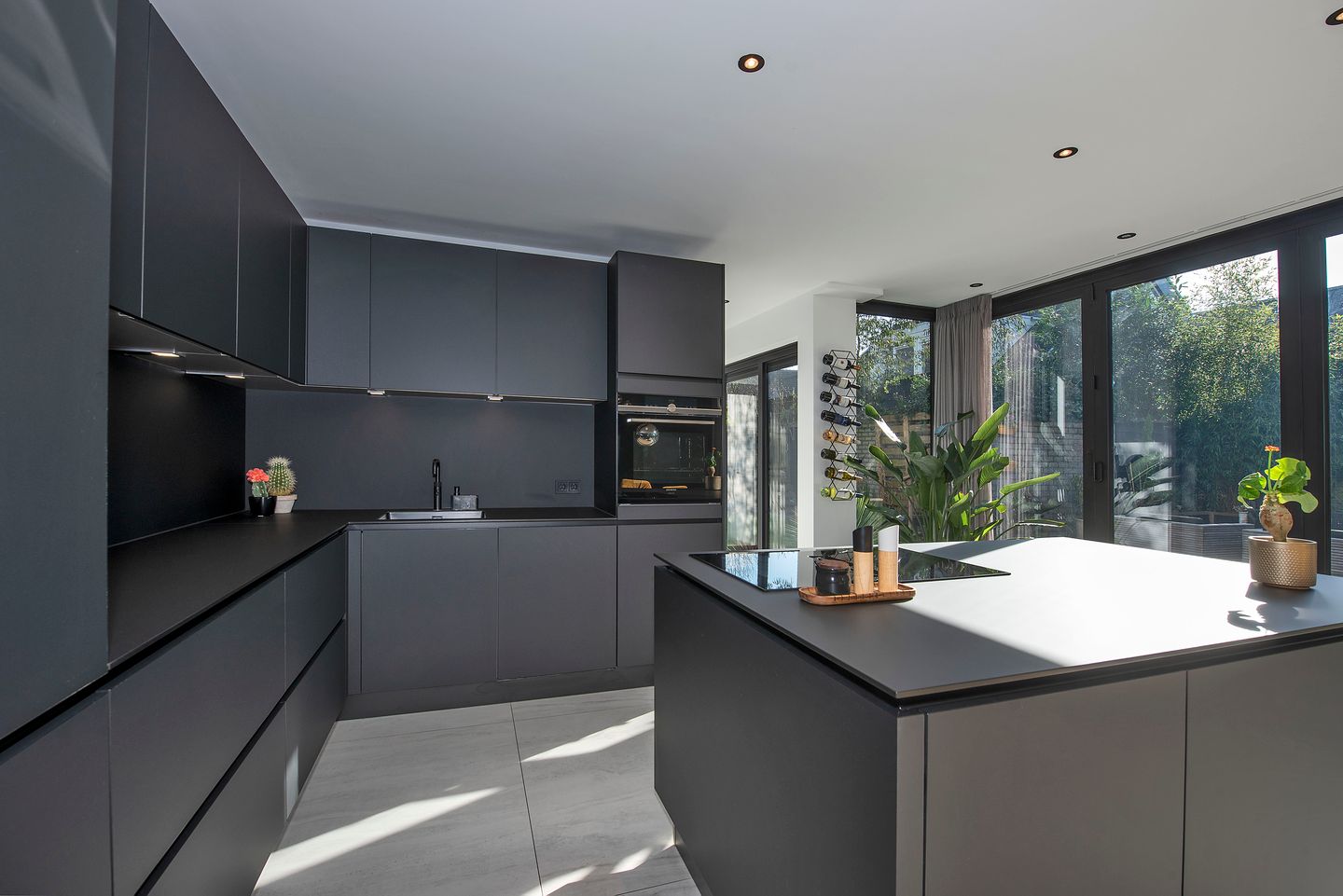 Photo 19 of Elderinkstraat 1