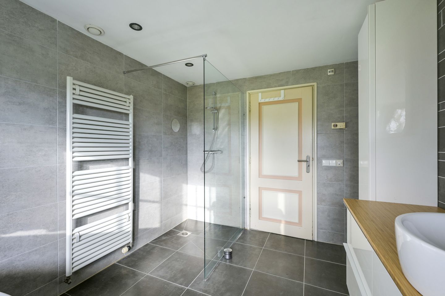 Foto 40 van Tienhovenseweg 15