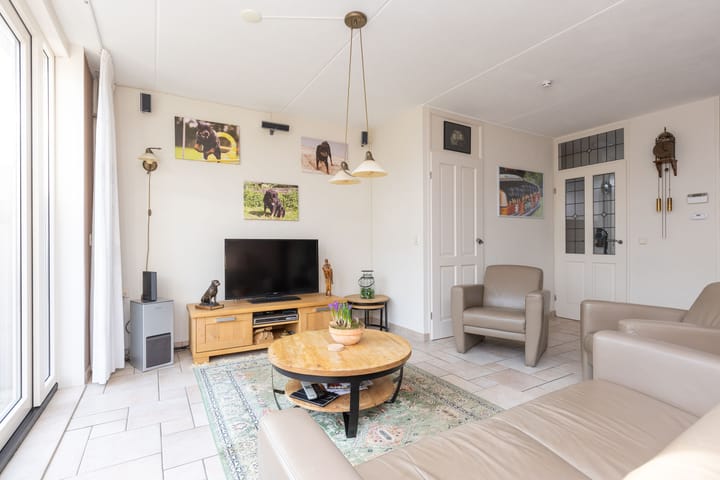 Foto 12 van Weegbree 172