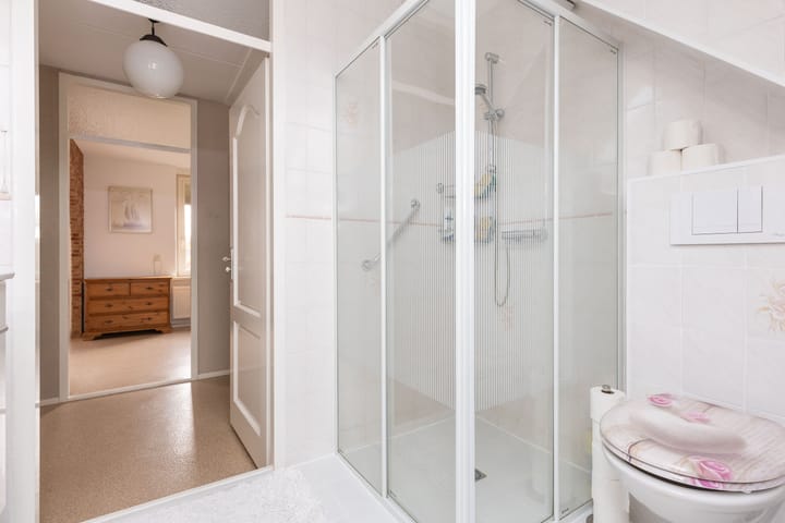 Foto 23 van Weegbree 172