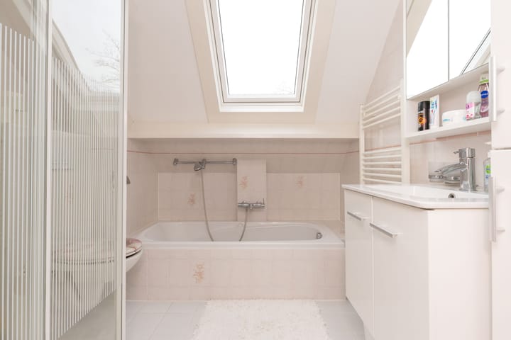 Foto 24 van Weegbree 172