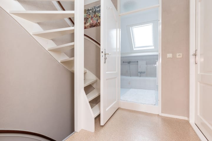 Foto 26 van Weegbree 172