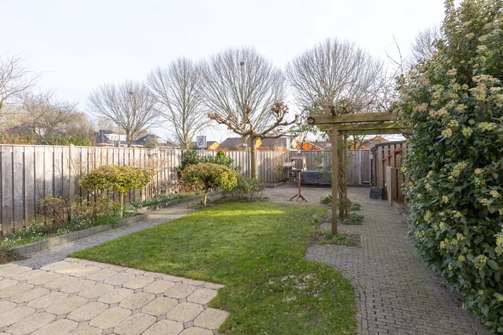 Foto 32 van Weegbree 172