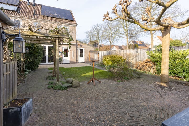 Foto 34 van Weegbree 172