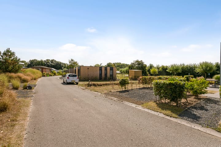 Foto 3 van Randmeerweg 8-512