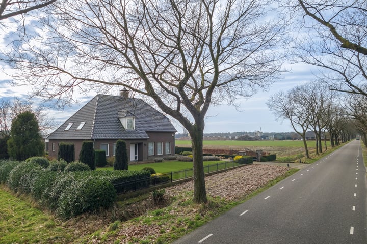 Nieuwendijk 143
