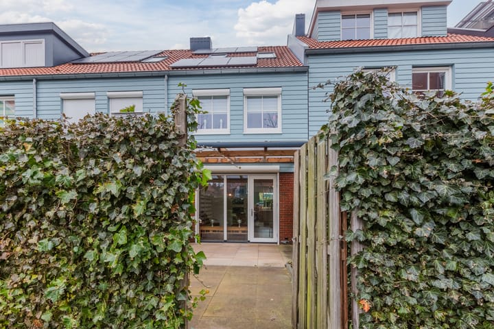 Foto 33 van Vurehout 100