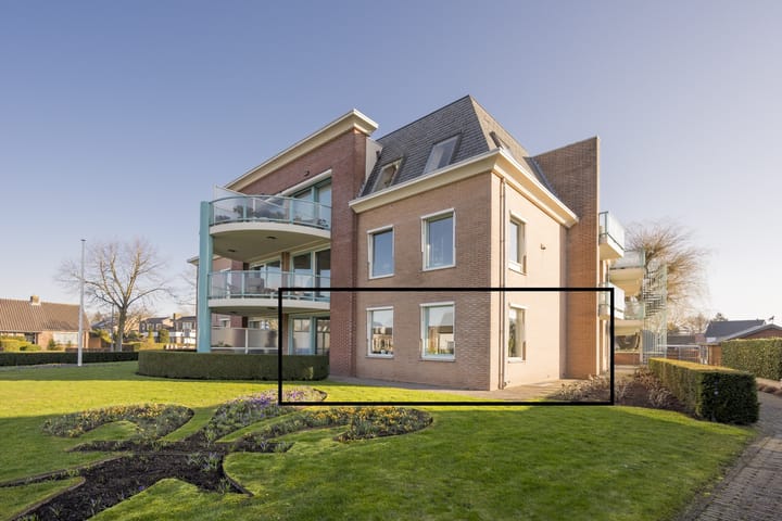 Photo 1 of Apeldoornsestraat 2-A