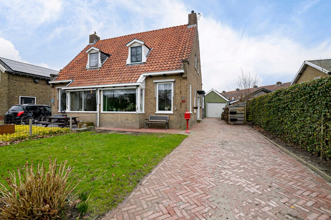 Koopwoningen - huizen te koop in [Funda]