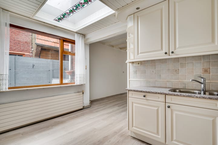 Foto 16 van Molenveldstraat 50