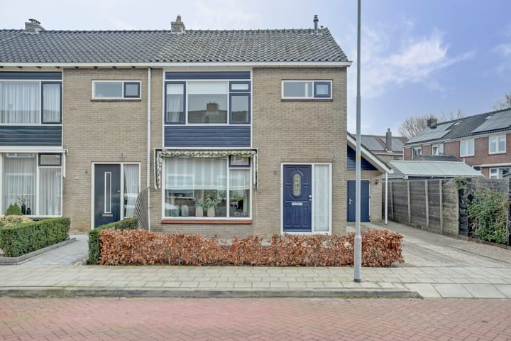 Foto 42 van Meidoornlaan 2